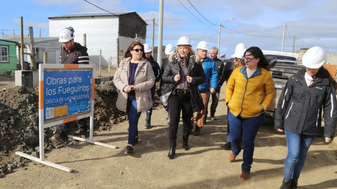 BERTONE RECORRIÓ OBRAS DE GAS EN LA MARGEN SUR BERTONE RECORRIÓ OBRAS DE GAS EN LA MARGEN SUR
