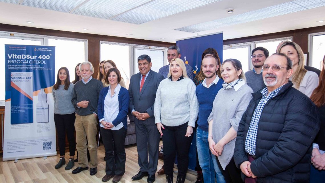 VISITA A LA GOBERNADORA EL LABORATORIO DEL FIN DEL MUNDO PROVEE DE VITAMINA D AL SISTEMA DE DE SALUD PROVINCIAL VISITA A LA GOBERNADORA EL LABORATORIO DEL FIN DEL MUNDO PROVEE DE VITAMINA D AL SISTEMA DE DE SALUD PROVINCIAL