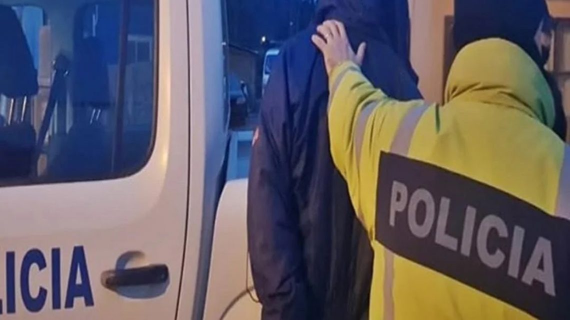 Golpeo a la hermana y una amiga, fue detenido Golpeo a la hermana y una amiga, fue detenido