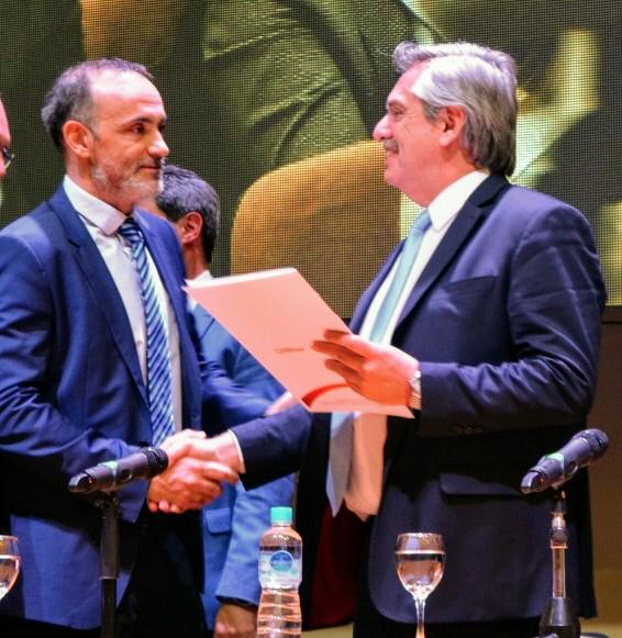 Caballero: “Alberto Fernández está devolviendo la confianza que la industria nacional necesitaba y eso es extraordinario” Caballero: “Alberto Fernández está devolviendo la confianza que la industria nacional necesitaba y eso es extraordinario”