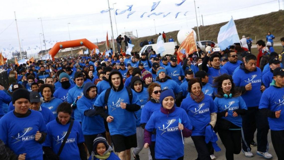 La entrega de remeras de la maratón ‘Río Grande Corre por Malvinas’ será el mismo día del evento La entrega de remeras de la maratón ‘Río Grande Corre por Malvinas’ será el mismo día del evento