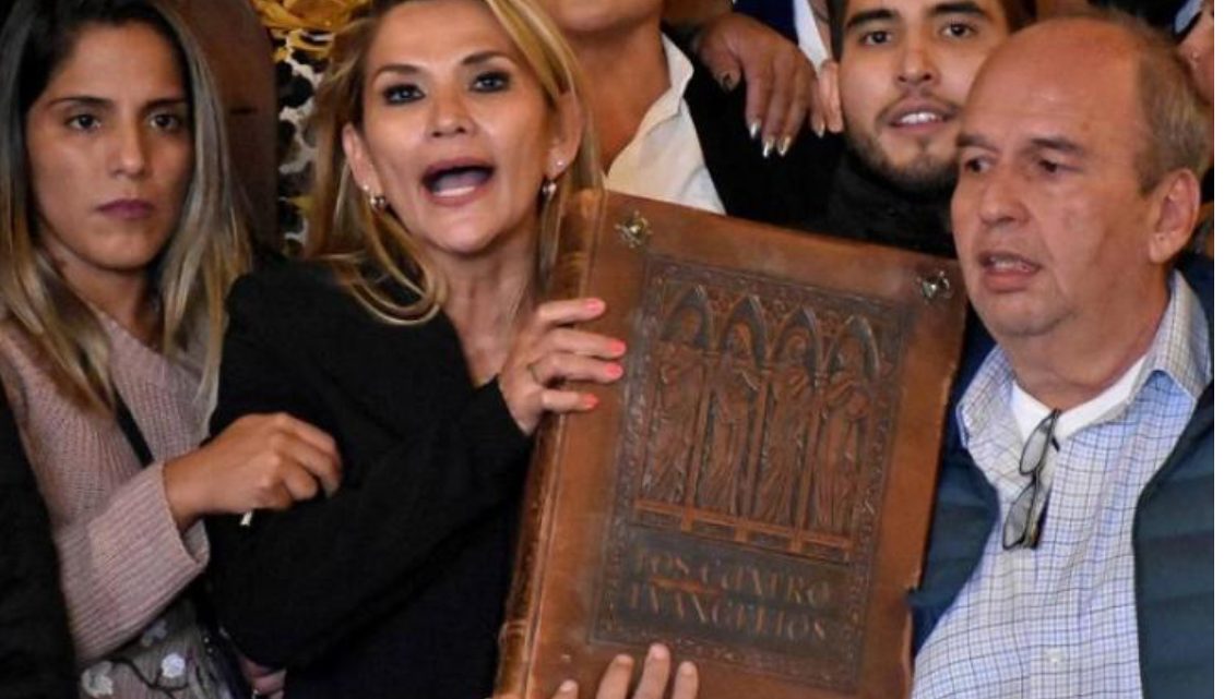 En Medio De La Crisis En Bolivia, Se Filtró Un Video Porno De La Autoproclamada Presidenta En Medio De La Crisis En Bolivia, Se Filtró Un Video Porno De La Autoproclamada Presidenta