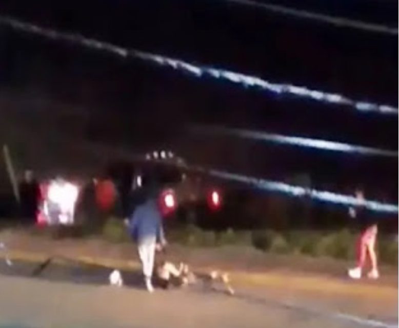 Motociclista atropellado por una camioneta Motociclista atropellado por una camioneta