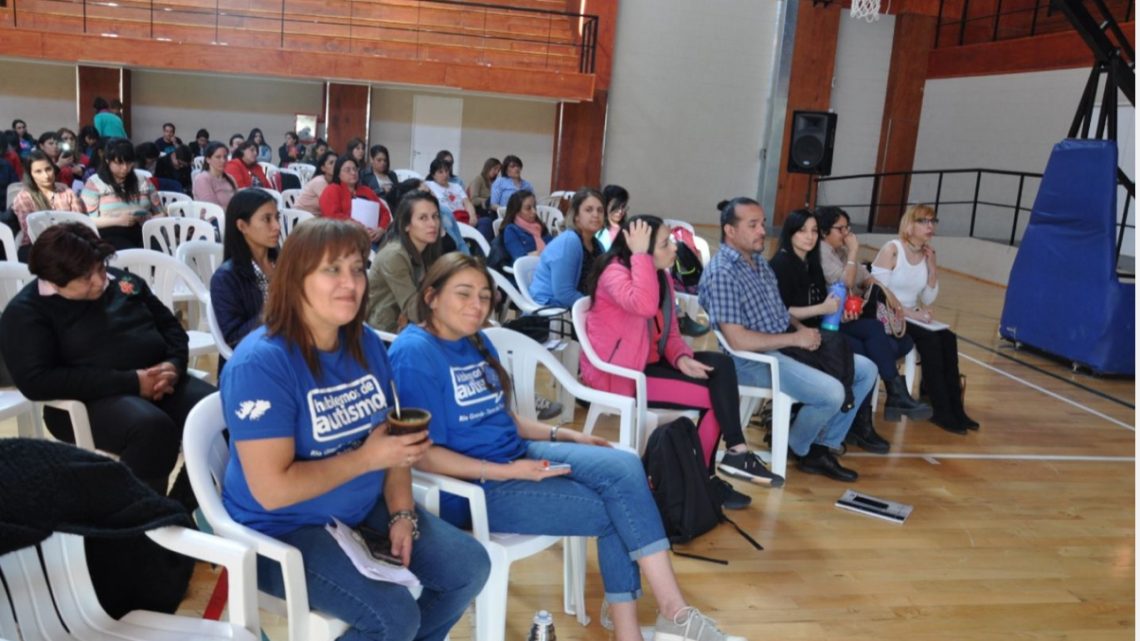 Importante convocatoria de Padres TEA TDF Importante convocatoria de Padres TEA TDF