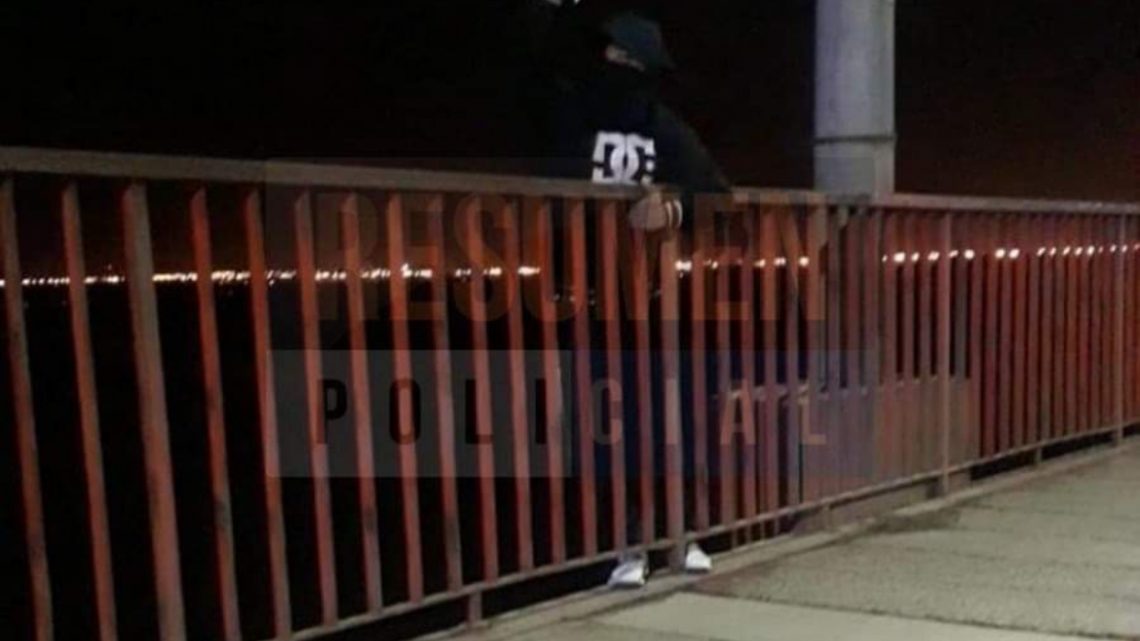 JOVEN ARMADO INTENTÓ QUITARSE LA VIDA TIRANDOSE DEL PUENTE MOSCONI JOVEN ARMADO INTENTÓ QUITARSE LA VIDA TIRANDOSE DEL PUENTE MOSCONI