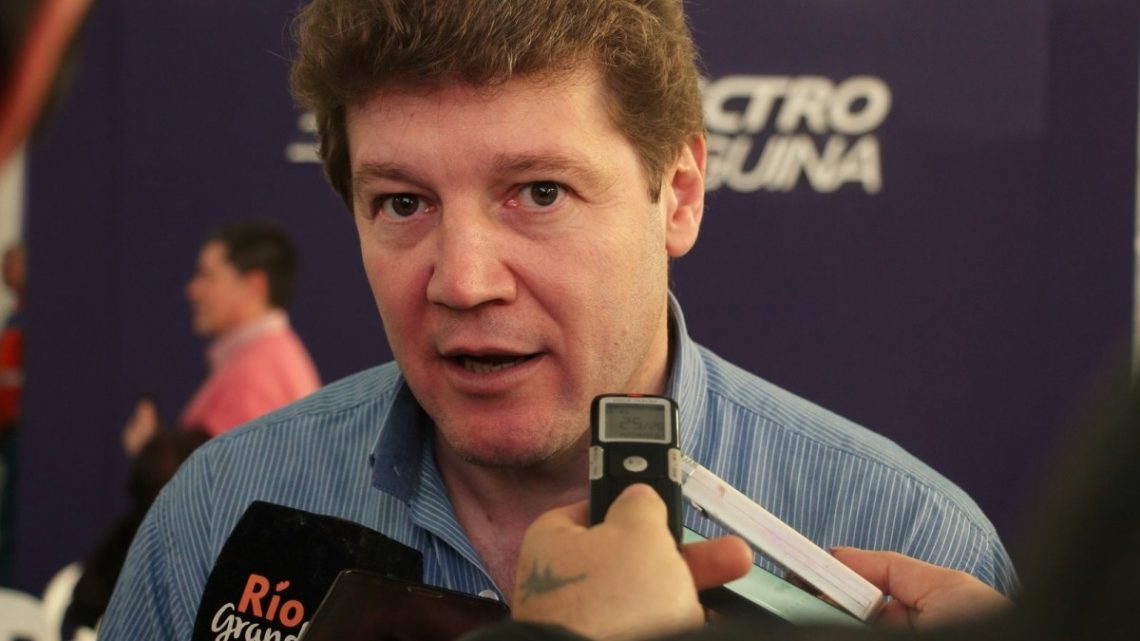 Melella: “Es Muy Extraño Que Antes Que Un Gobierno Se Vaya Se Firme Un Convenio Colectivo” Melella: “Es Muy Extraño Que Antes Que Un Gobierno Se Vaya Se Firme Un Convenio Colectivo”