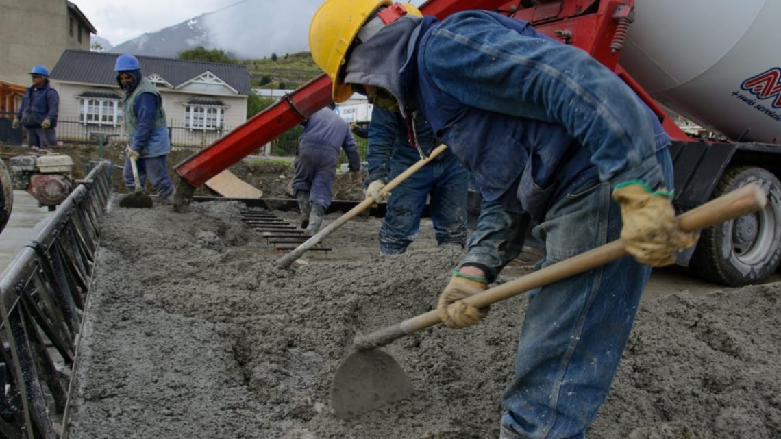 LA MUNICIPALIDAD DE USHUAIA LLEVA ADELANTE OBRAS PÚBLICAS POR MÁS DE 626 MILLONES LA MUNICIPALIDAD DE USHUAIA LLEVA ADELANTE OBRAS PÚBLICAS POR MÁS DE 626 MILLONES