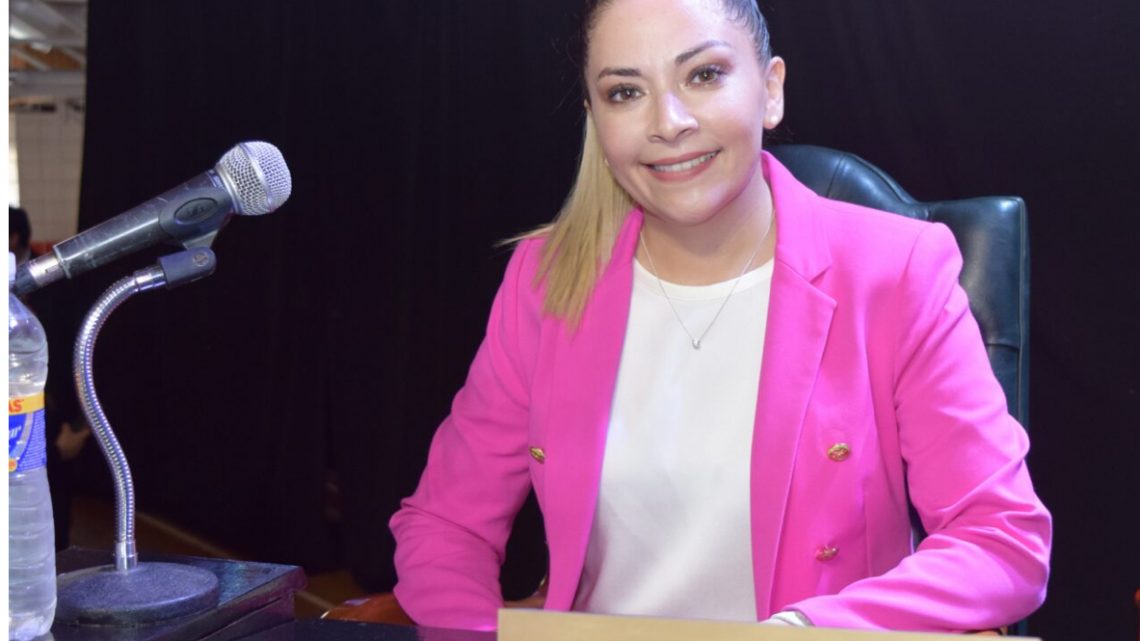 Susñar apunta a replicar la “paridad de género” también en el Concejo Deliberante de Río Grande Susñar apunta a replicar la “paridad de género” también en el Concejo Deliberante de Río Grande