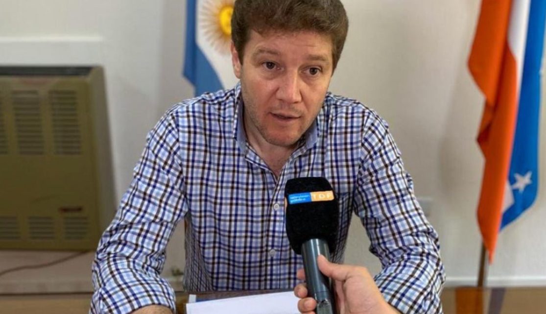 Melella echó por decreto a 600 personas de planta permanente Melella echó por decreto a 600 personas de planta permanente