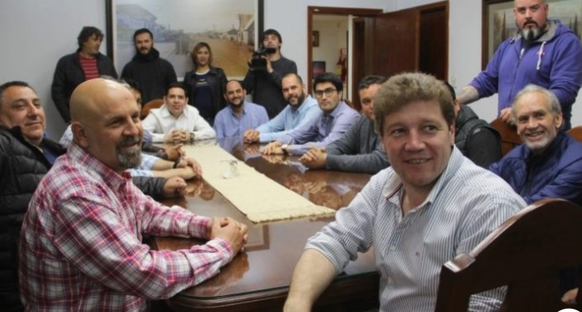 20% adicional para su gabinete por desarraigo 20% adicional para su gabinete por desarraigo