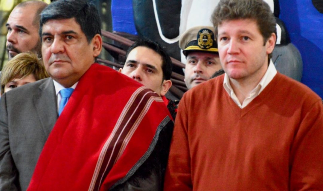 Paritarias: Entre los 200 mil de Melella y los 25 mil pesos de los trabajadores Paritarias: Entre los 200 mil de Melella y los 25 mil pesos de los trabajadores
