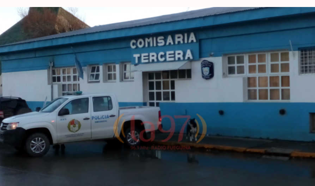 Tenía una deuda, lo amenazaron con un hacha y lo secuestraron Tenía una deuda, lo amenazaron con un hacha y lo secuestraron