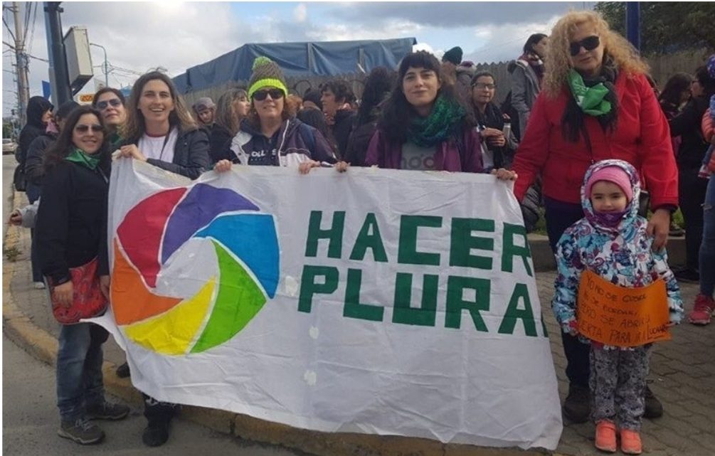 Irresponsable: Docente violó la cuarentena, fue a dar clases y a la marcha de las mujeres Irresponsable: Docente violó la cuarentena, fue a dar clases y a la marcha de las mujeres