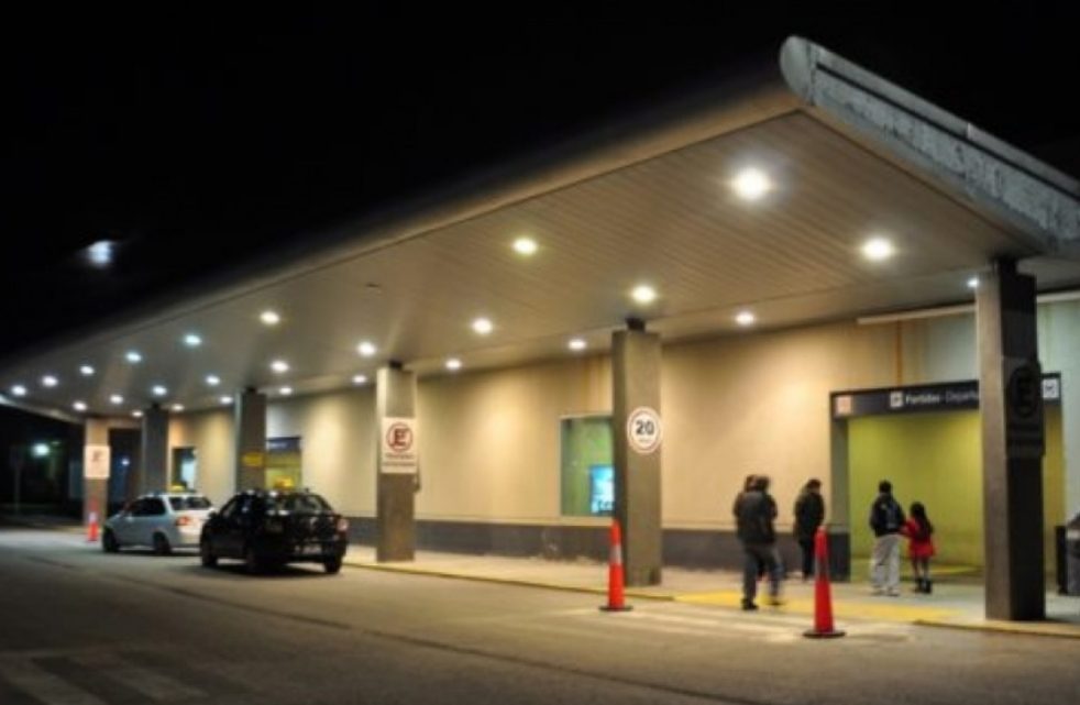 UNA MUJER QUE VENÍA DE ESPAÑA VIAJÓ A RÍO GRANDE SIN CUMPLIR EL AISLAMIENTO UNA MUJER QUE VENÍA DE ESPAÑA VIAJÓ A RÍO GRANDE SIN CUMPLIR EL AISLAMIENTO