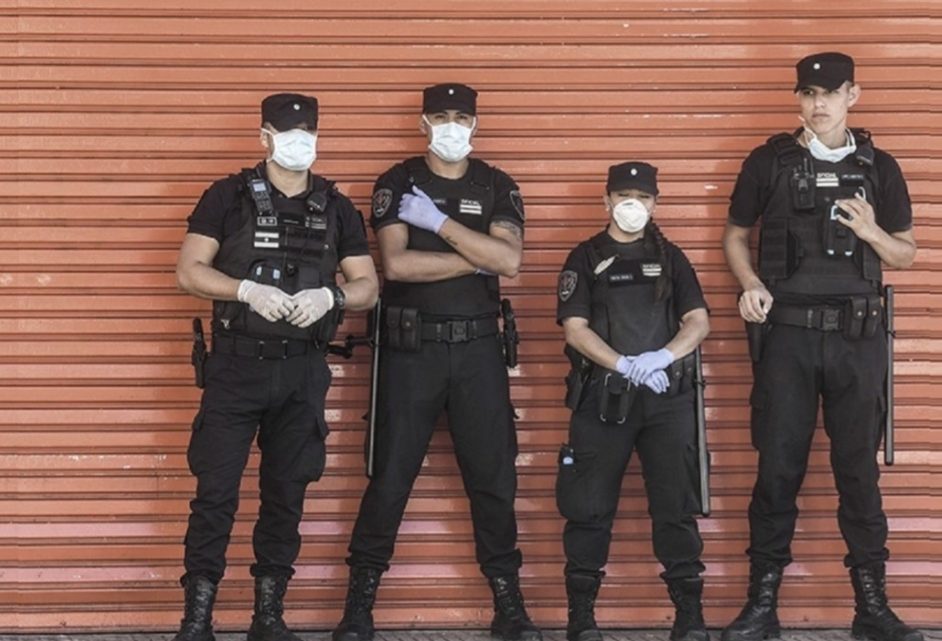 Más de 3.200 detenidos por violar la cuarentena por el coronavirus en todo el país Más de 3.200 detenidos por violar la cuarentena por el coronavirus en todo el país