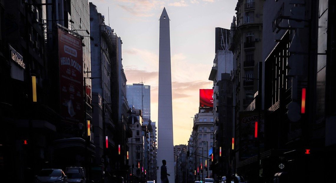 Coronavirus En La Argentina: Hubo Dos Muertes, Pero La Cantidad De Casos Diarios Bajó Casi La Mitad Coronavirus En La Argentina: Hubo Dos Muertes, Pero La Cantidad De Casos Diarios Bajó Casi La Mitad