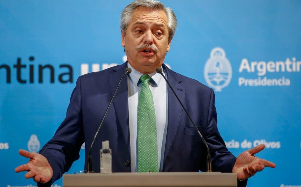 Alberto Fernández: «No se va a flexibilizar la cuarentena, en centros urbanos seremos más estrictos» Alberto Fernández: «No se va a flexibilizar la cuarentena, en centros urbanos seremos más estrictos»