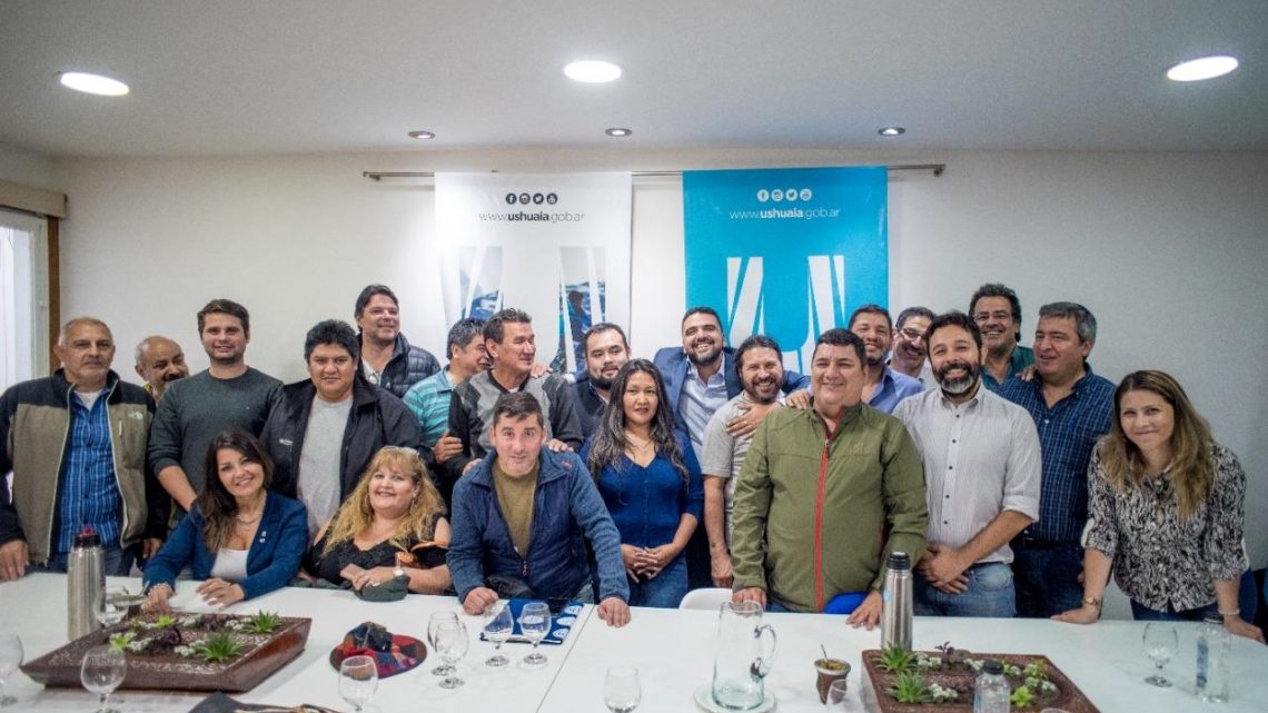 SUSPENSIÓN DE AUMENTOS LA MUNICIPALIDAD DE USHUAIA ANALIZA HACER LO MISMO QUE GOBIERNO EN MATERIA SALARIAL SUSPENSIÓN DE AUMENTOS LA MUNICIPALIDAD DE USHUAIA ANALIZA HACER LO MISMO QUE GOBIERNO EN MATERIA SALARIAL