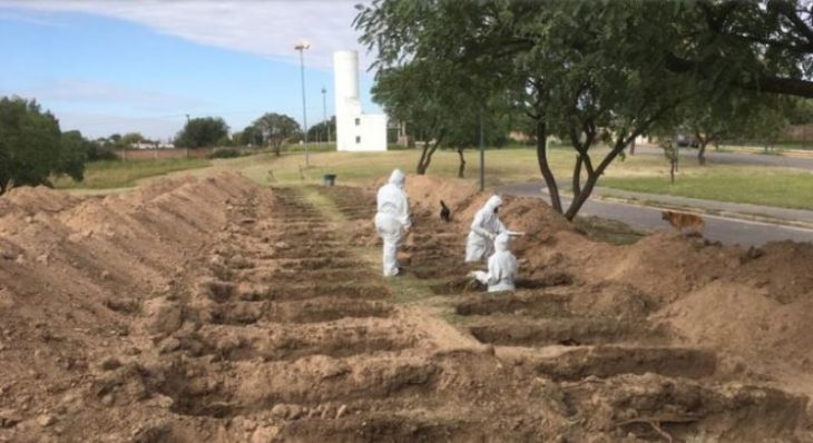 Cavan Cientos De Fosas En Un Cementerio De Córdoba Para Anticiparse A La Pandemia Cavan Cientos De Fosas En Un Cementerio De Córdoba Para Anticiparse A La Pandemia