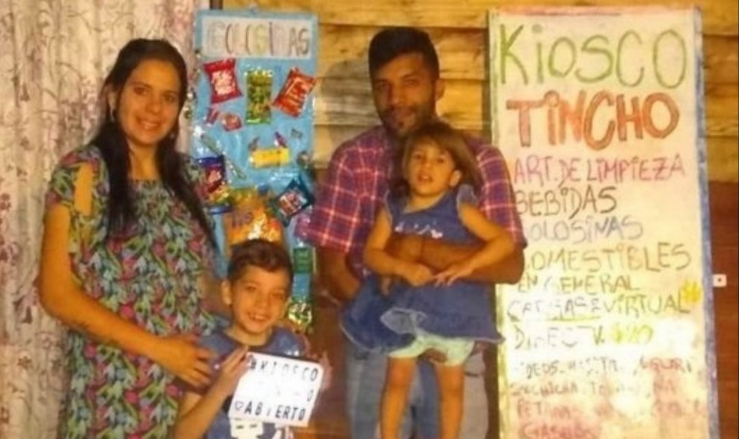Una Familia Cobró El Bono De $10.000 Y Decidió Abrir Un Kiosco Una Familia Cobró El Bono De $10.000 Y Decidió Abrir Un Kiosco
