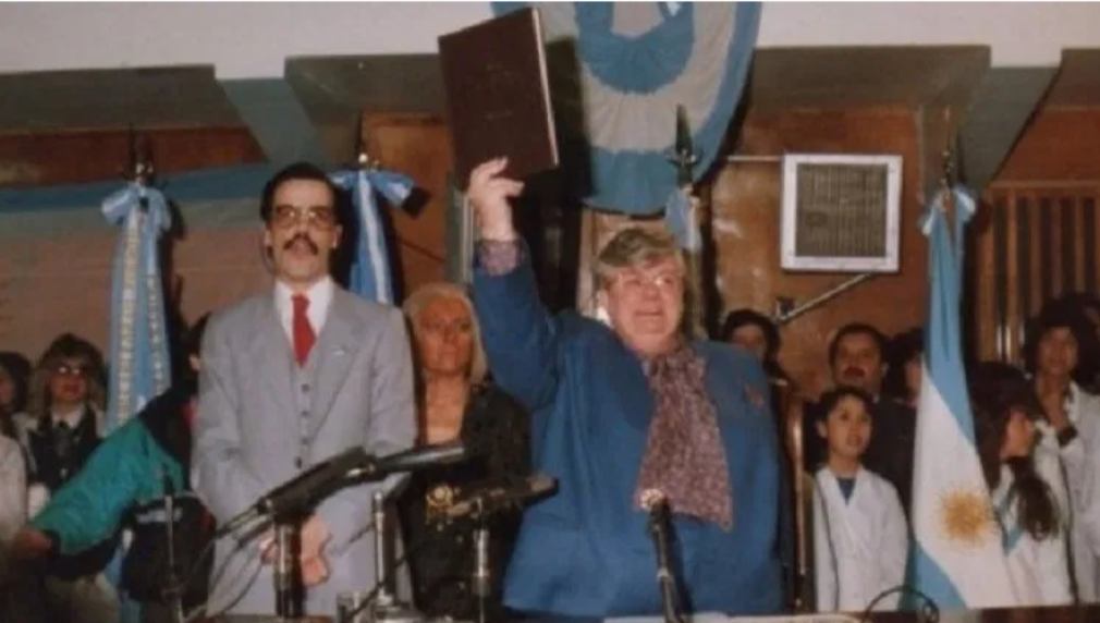 Hoy se cumplen 29 años desde la jura de la Constitución provincial Hoy se cumplen 29 años desde la jura de la Constitución provincial
