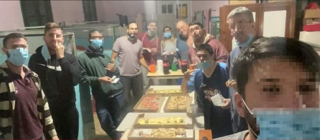Causaron un brote de coronavirus por tomar mate en grupo y comieron pizza en el hospital Causaron un brote de coronavirus por tomar mate en grupo y comieron pizza en el hospital