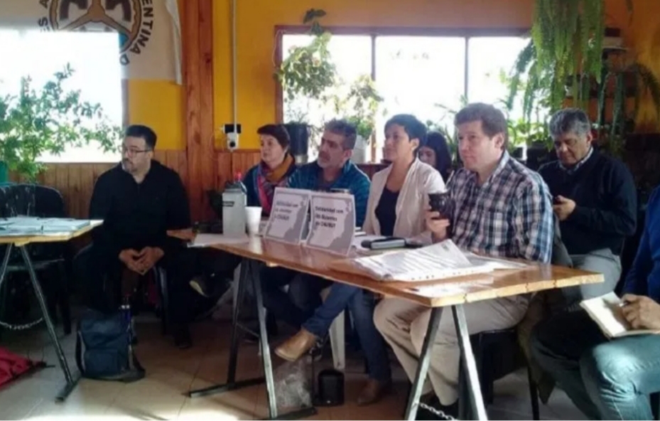 Lo prometido es deuda: Los docentes siguen relegados por Gustavo Melella Lo prometido es deuda: Los docentes siguen relegados por Gustavo Melella