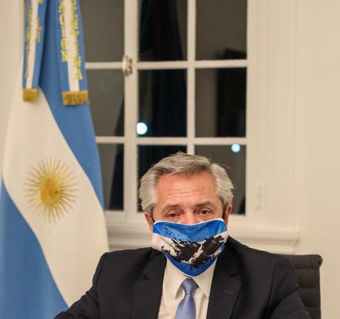 El Presidente enviará tres proyectos de ley para darle status de política de Estado al reclamo argentino de soberanía sobre las Malvinas El Presidente enviará tres proyectos de ley para darle status de política de Estado al reclamo argentino de soberanía sobre las Malvinas
