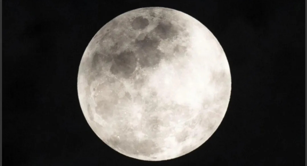 Así se vio el eclipse Luna de Trueno en algunas partes del mundo Así se vio el eclipse Luna de Trueno en algunas partes del mundo