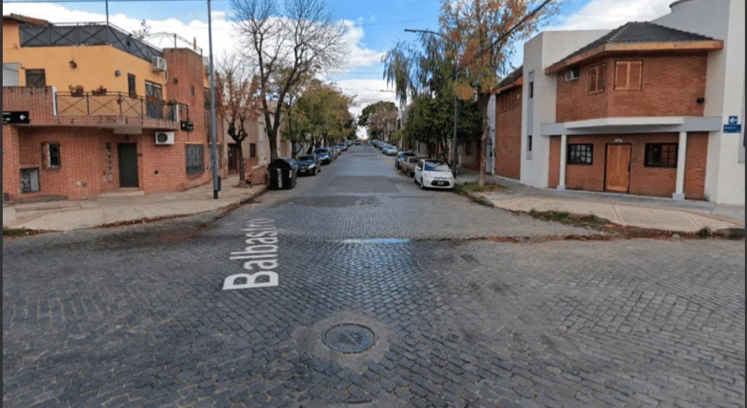 Gendarme fusiló a delincuente tras un asalto y tiroteo en Parque Chacabuco Gendarme fusiló a delincuente tras un asalto y tiroteo en Parque Chacabuco