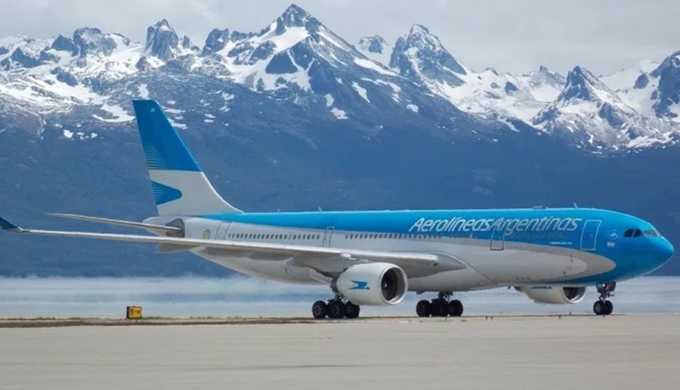 Atención: Aerolíneas Argentinas reprogramó 3 vuelos hacia Tierra del Fuego Atención: Aerolíneas Argentinas reprogramó 3 vuelos hacia Tierra del Fuego