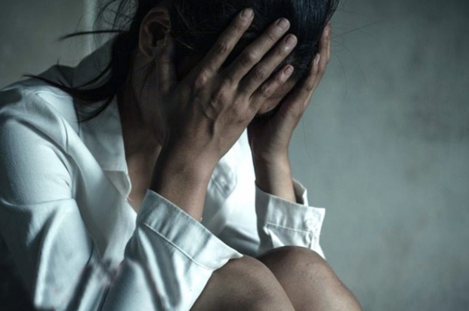 Las mujeres soportan seis años de violencia antes de denunciar al agresor, según un estudio