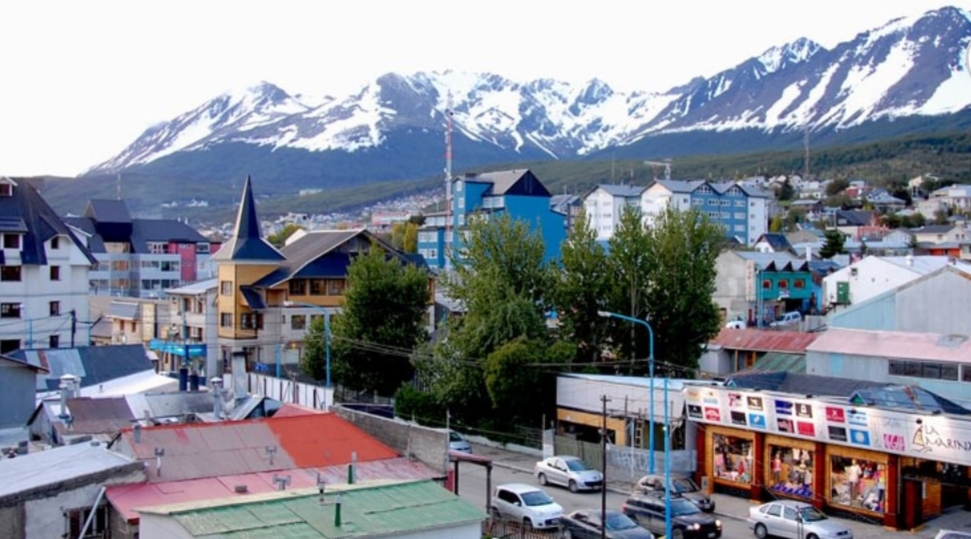 Un hombre robó a otro 12 mil pesos en un asalto callejero en el centro de Ushuaia