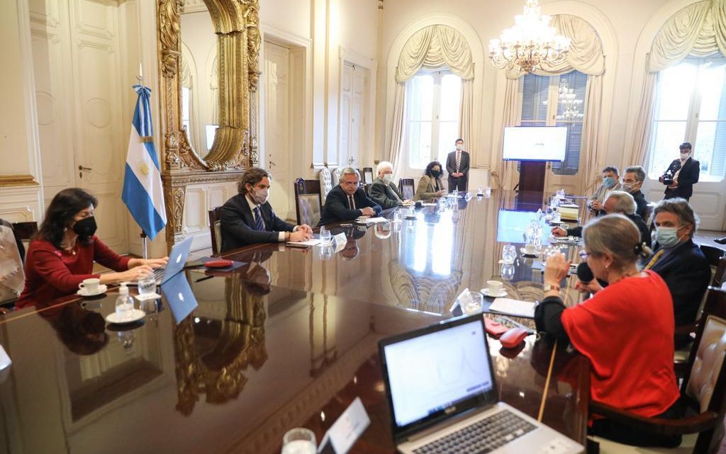 Coronavirus: El Presidente encabeza reunión con el grupo de expertos que asesora al Gobierno
