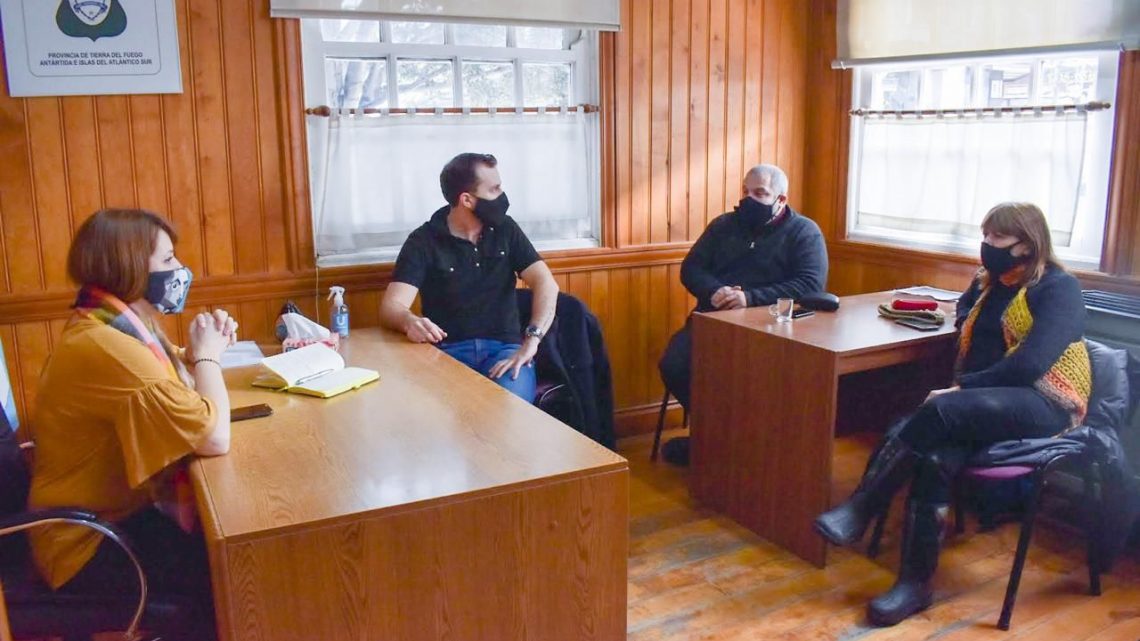 LA MUNICIPALIDAD PLANIFICA LA CAMPAÑA DE CONTROLES DE SALUD PARA MUJERES DE USHUAIA LA MUNICIPALIDAD PLANIFICA LA CAMPAÑA DE CONTROLES DE SALUD PARA MUJERES DE USHUAIA