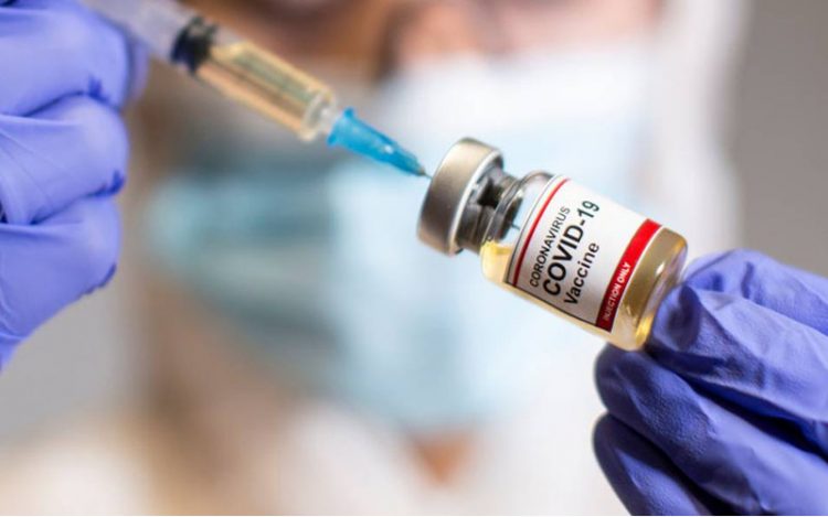 La Universidad de Oxford y AstraZeneca reconocieron un “error” en las dosis de la vacuna La Universidad de Oxford y AstraZeneca reconocieron un “error” en las dosis de la vacuna