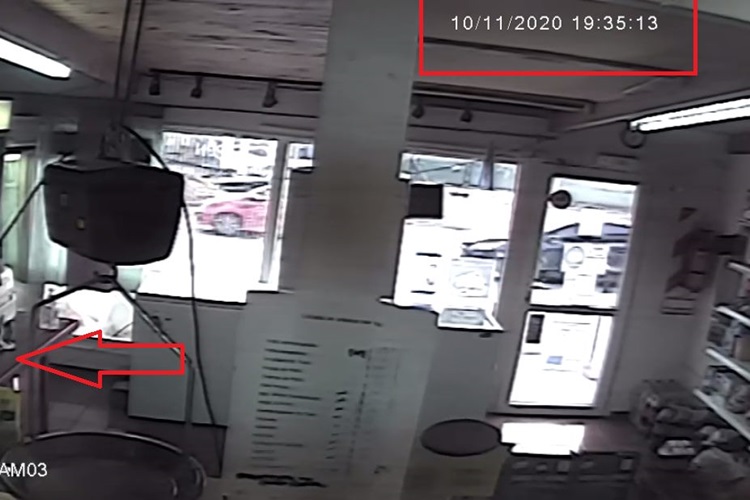 Devolve el celular que robaste o te escracho Devolve el celular que robaste o te escracho
