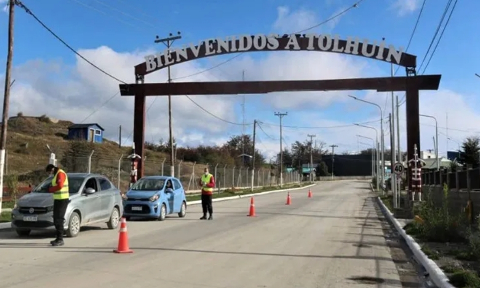 Por la aparición de casos en Tolhuin, habrá medidas restrictivas hasta el 15 de noviembre Por la aparición de casos en Tolhuin, habrá medidas restrictivas hasta el 15 de noviembre