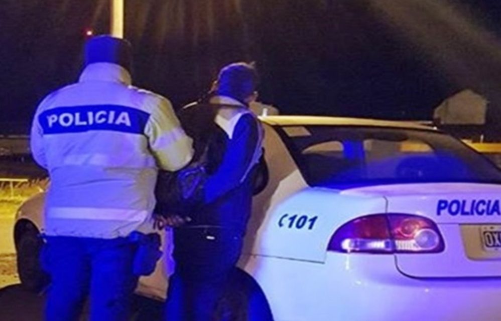 Detenido luego de una denuncia por musica alta Detenido luego de una denuncia por musica alta