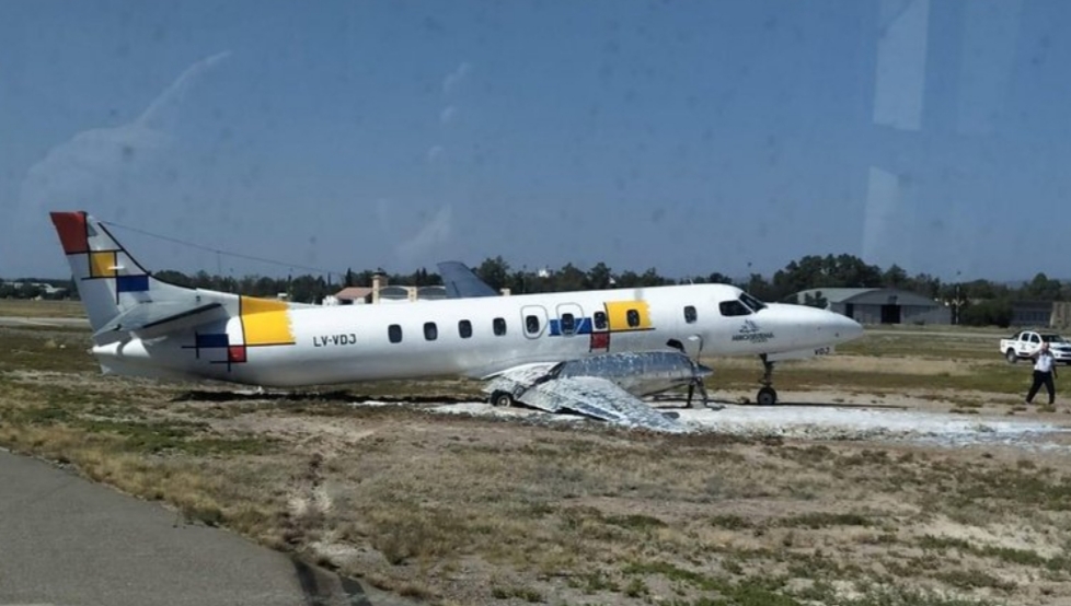 En Mendoza, despistó un avión de una empresa riograndense y cerraron el aeropuerto En Mendoza, despistó un avión de una empresa riograndense y cerraron el aeropuerto