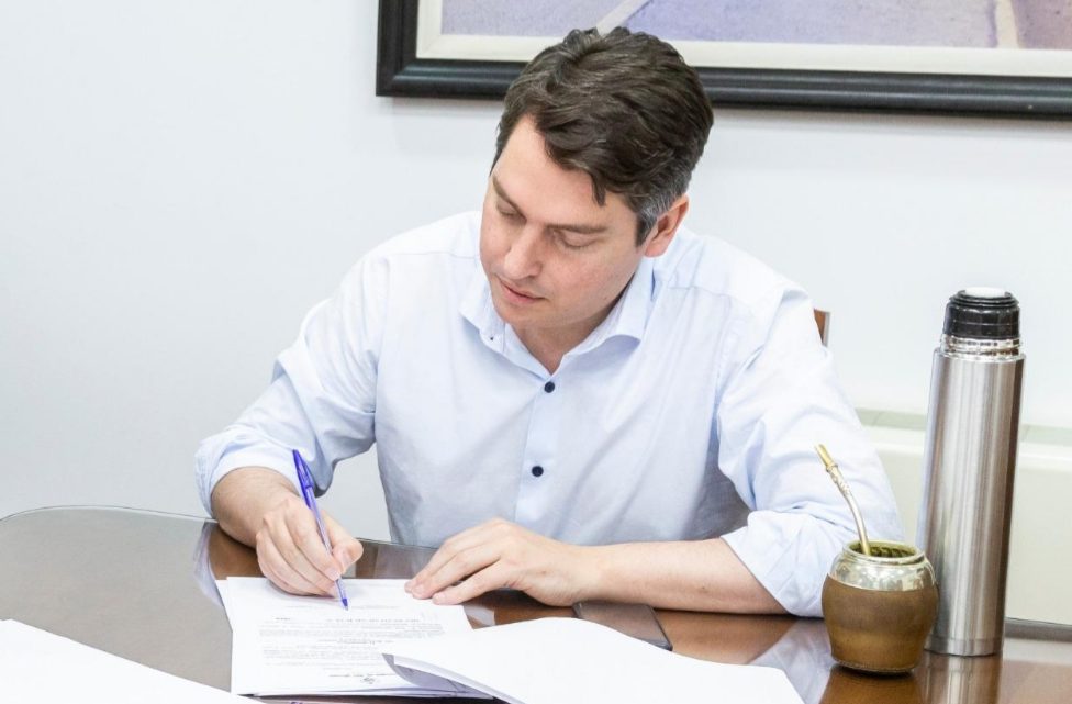 Municipio de Río Grande convoca a jóvenes a trabajar gratis para la gestión Municipio de Río Grande convoca a jóvenes a trabajar gratis para la gestión