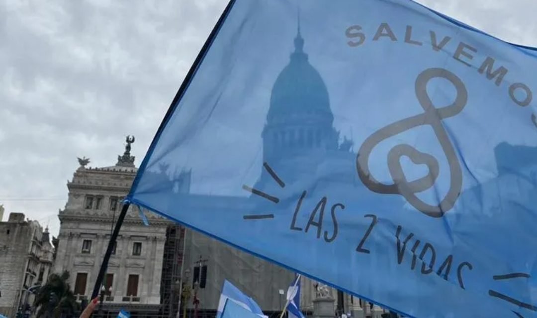 Movilización «celeste» frente al Congreso en contra del proyecto de legalización del aborto Movilización «celeste» frente al Congreso en contra del proyecto de legalización del aborto