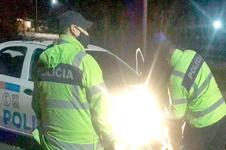 Camionero detenido luego de chocar y huir, estaba alcoholizado Camionero detenido luego de chocar y huir, estaba alcoholizado
