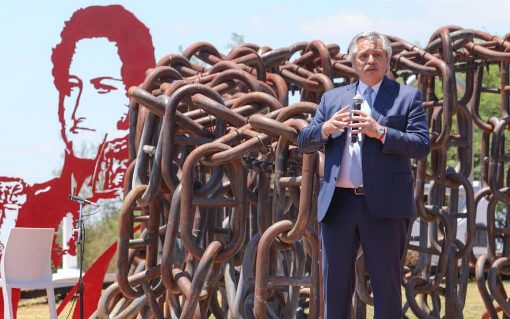 Alberto Fernández: “Peleamos por la soberanía cultural, tecnológica, científica y alimenticia del país” Alberto Fernández: “Peleamos por la soberanía cultural, tecnológica, científica y alimenticia del país”