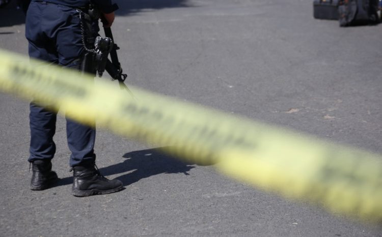 Un albañil se volvió un experto en leyes para encarcelar al asesino de su hija Un albañil se volvió un experto en leyes para encarcelar al asesino de su hija