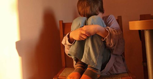 Mamá le pegaba en la cola a sus hijos para que estuvieran quietos: la condenaron a un año sin poder verlos Mamá le pegaba en la cola a sus hijos para que estuvieran quietos: la condenaron a un año sin poder verlos