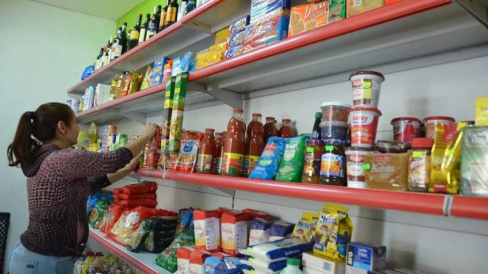 “Es una vergüenza que habiliten la timba y no a un almacén de barrio que tiene como función proveer alimentos” “Es una vergüenza que habiliten la timba y no a un almacén de barrio que tiene como función proveer alimentos”