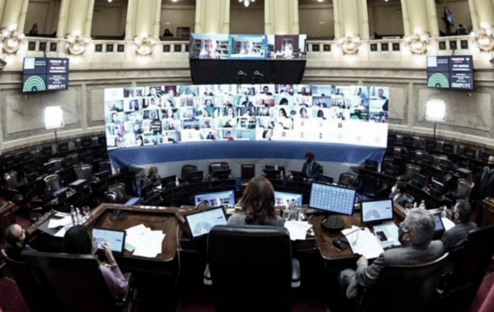 El Senado cierra el año con el tratamiento de la Ley de Interrupción Legal del Embarazo El Senado cierra el año con el tratamiento de la Ley de Interrupción Legal del Embarazo