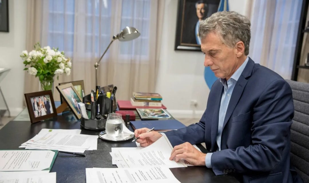 Mauricio Macri retuiteó un mensaje de El Dipy con una dura crítica al Gobierno Mauricio Macri retuiteó un mensaje de El Dipy con una dura crítica al Gobierno