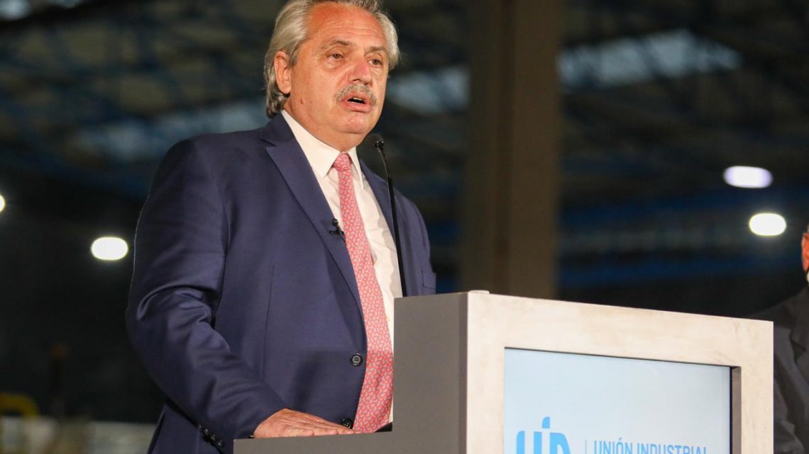 Alberto Fernández en Conferencia de la UIA: “La Argentina se está recuperando, la Argentina empezó a moverse” Alberto Fernández en Conferencia de la UIA: “La Argentina se está recuperando, la Argentina empezó a moverse”
